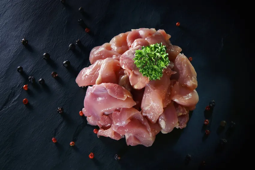 [1228] Petites viandes "vol-au-vent" de poulets bio (grande barquette)